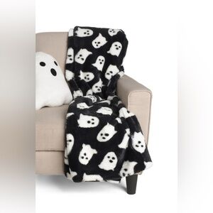 Ghost Blanket and Pillow